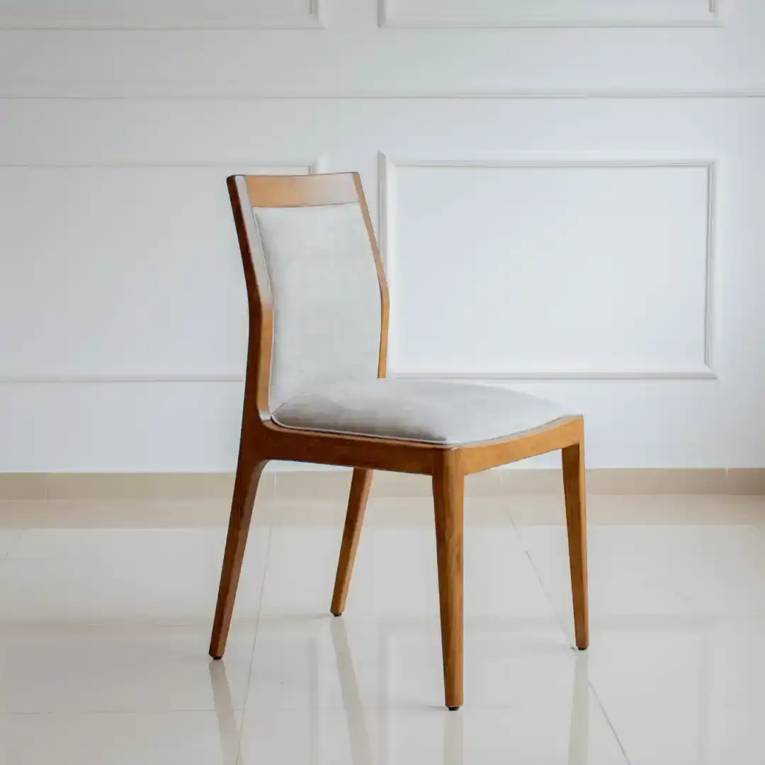 Silla comedor tapizada Moderna Essen - SILVINA C MUEBLERIA DECORACION Silla comedor tapizada Moderna Essen - SILVINA C MUEBLERIA DECORACION