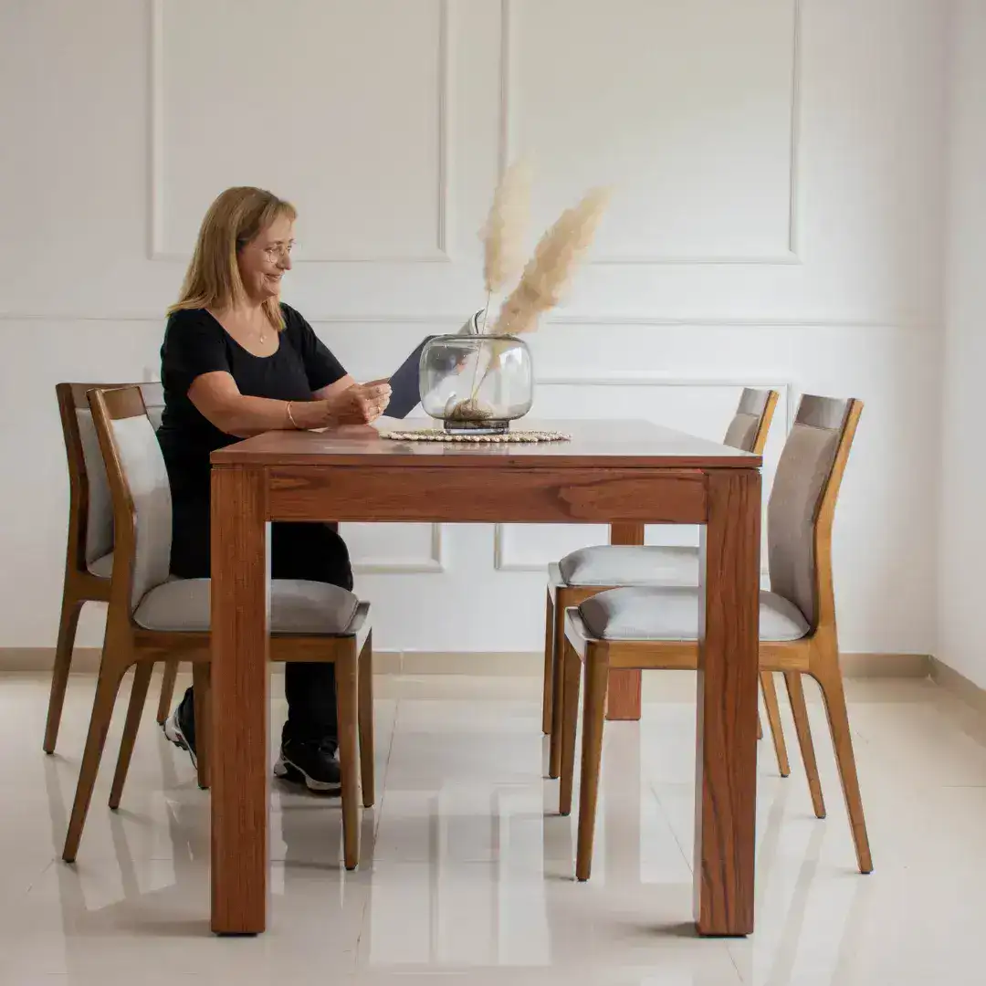Silla tapizada Essen SILVINA C MUEBLERIA DECORACION11 (1).png1 Silla tapizada Essen SILVINA C MUEBLERIA DECORACION11 (1).png1