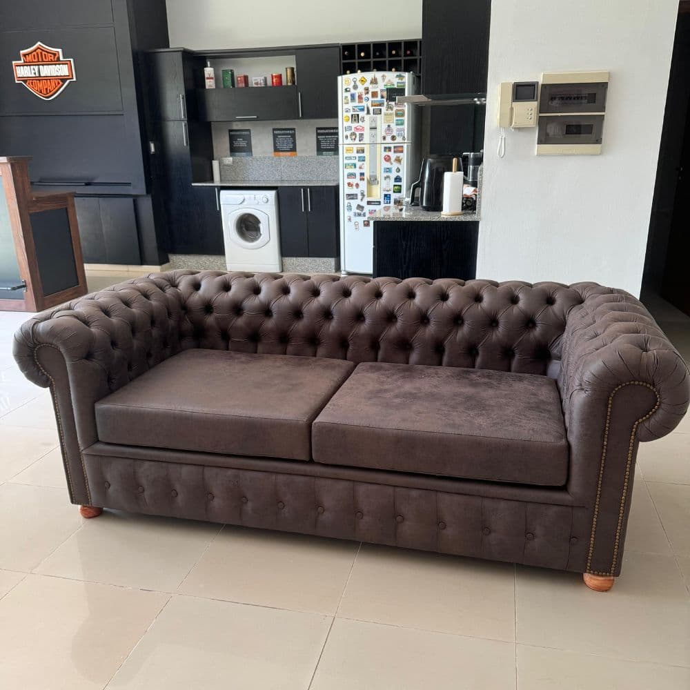 Sillón esquinero Chesterfield 3 cuerpos - SILVINA C 34 (1) Sillón esquinero Chesterfield 3 cuerpos - SILVINA C 34 (1)