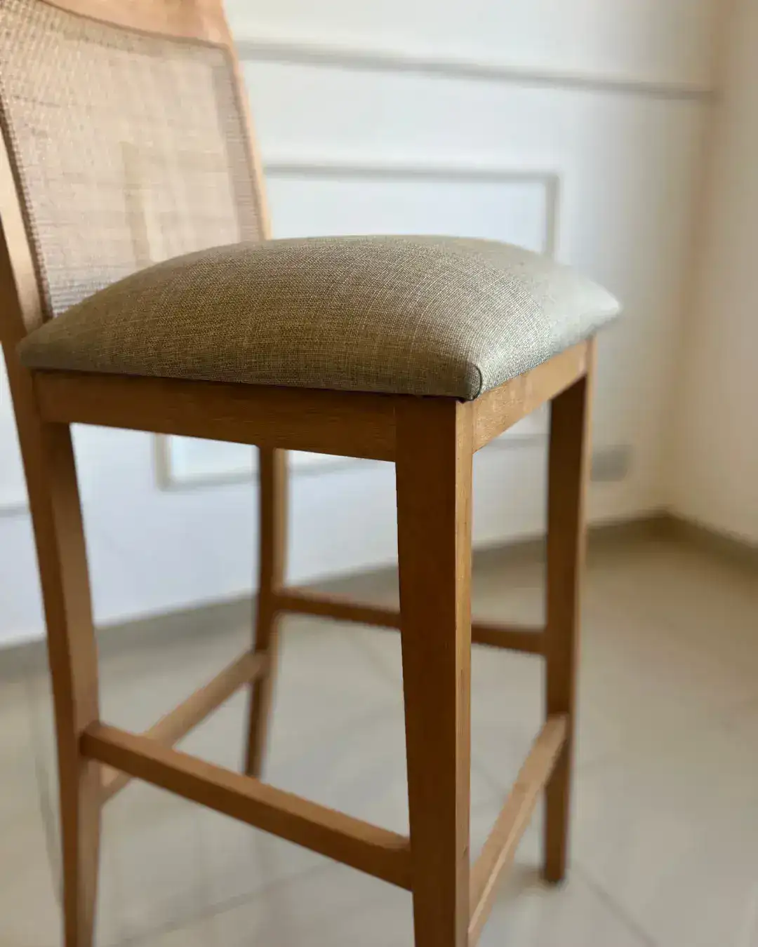 Banqueta desayunador esterilla madera Nórdica Catalina - SILVINA C 2 Banqueta desayunador esterilla madera Nórdica Catalina - SILVINA C 2