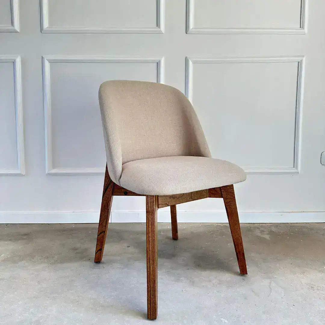 Silla Nórdica madera Paraíso tapizada Sami - SILVINA C 1 Silla Nórdica madera Paraíso tapizada Sami - SILVINA C 1
