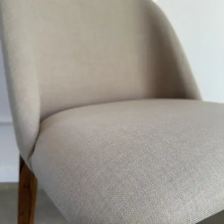 Silla Nórdica madera Paraíso tapizada Sami - SILVINA C 3 Silla Nórdica madera Paraíso tapizada Sami - SILVINA C 3