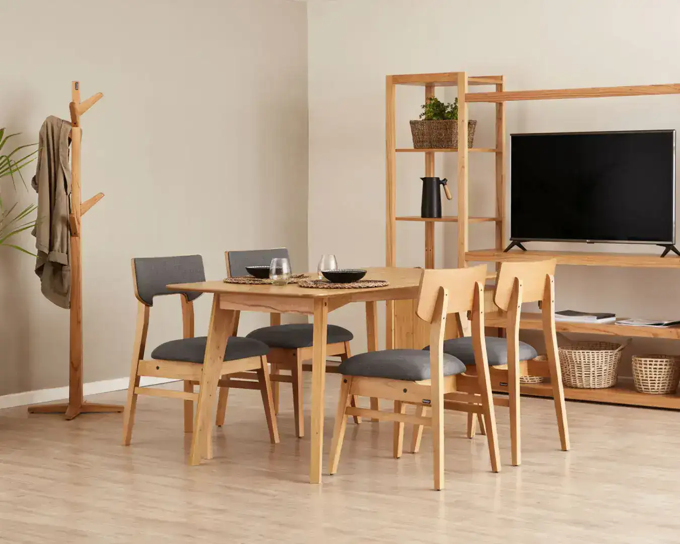 Silla comedor madera Nórdica Paraíso Tokio - SILVINA C 7 Silla comedor madera Nórdica Paraíso Tokio - SILVINA C 7