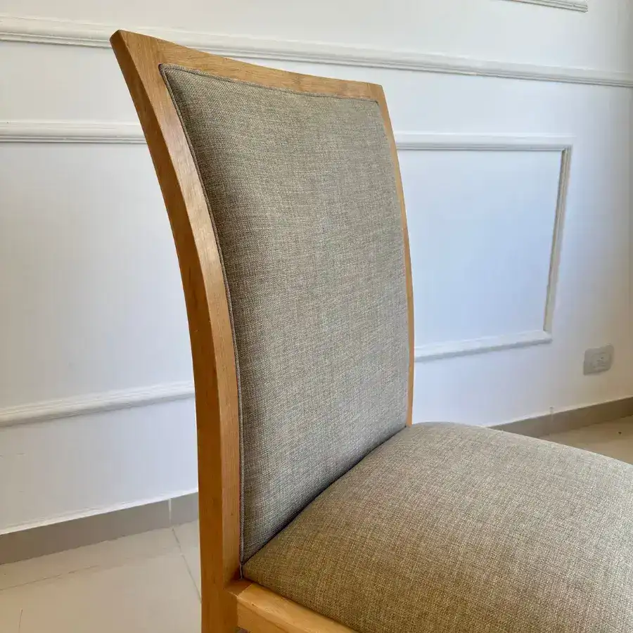 Silla comedor tapizada madera Moderna Tiana - SILVINA C 3 Silla comedor tapizada madera Moderna Tiana - SILVINA C 3