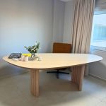 Mesa madera comedor ovalada varillada Zafira