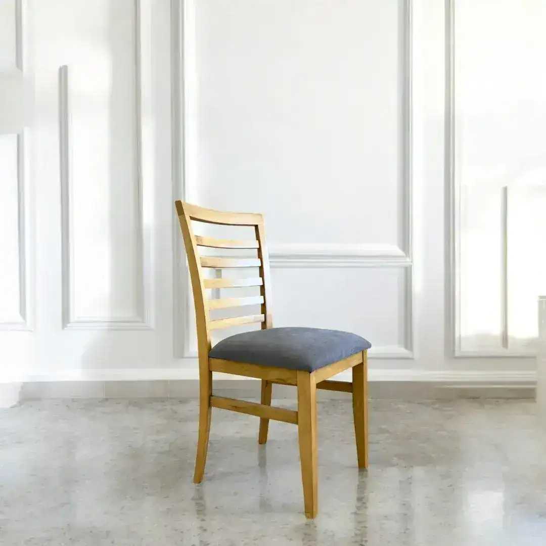 Silla comedor madera Nórdica calada Luna - SILVINA C Silla comedor madera Nórdica calada Luna - SILVINA C