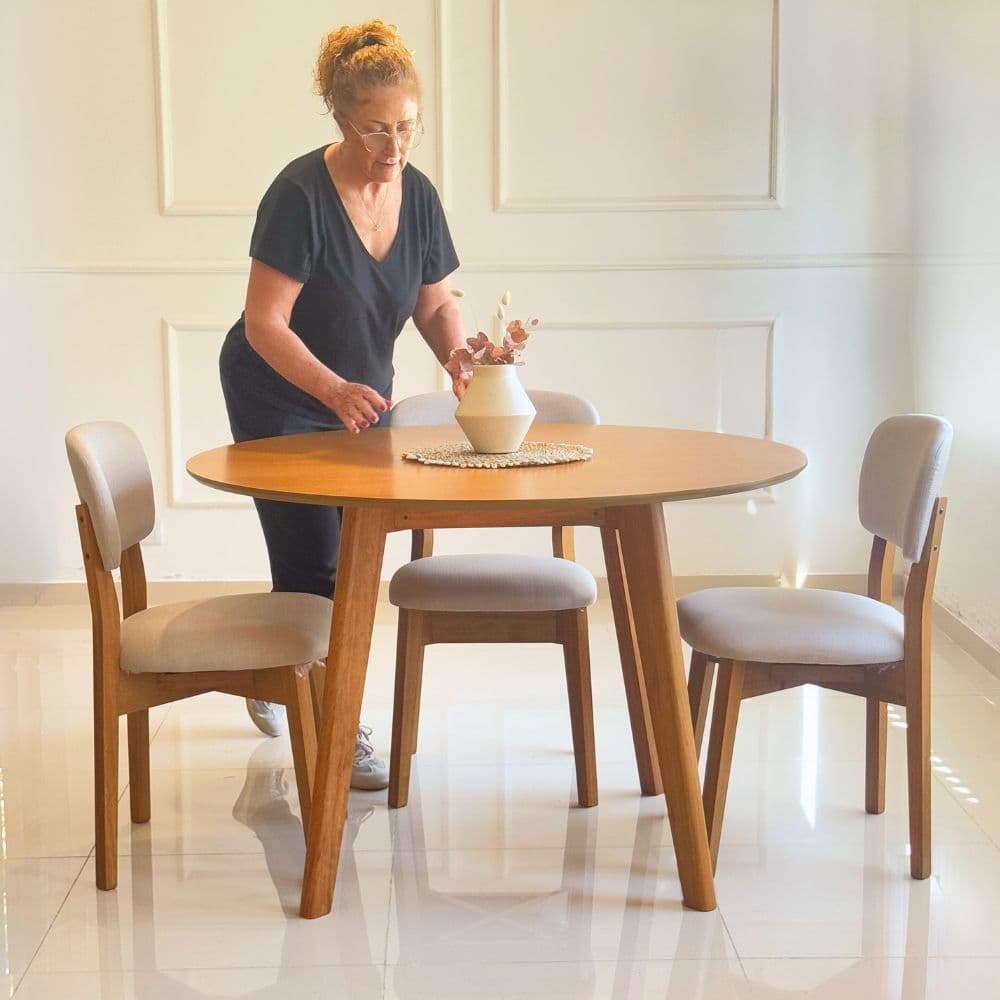 Mesa redonda comedor madera Grandis Maca - SILVINA C 121 Mesa redonda comedor madera Grandis Maca - SILVINA C 121