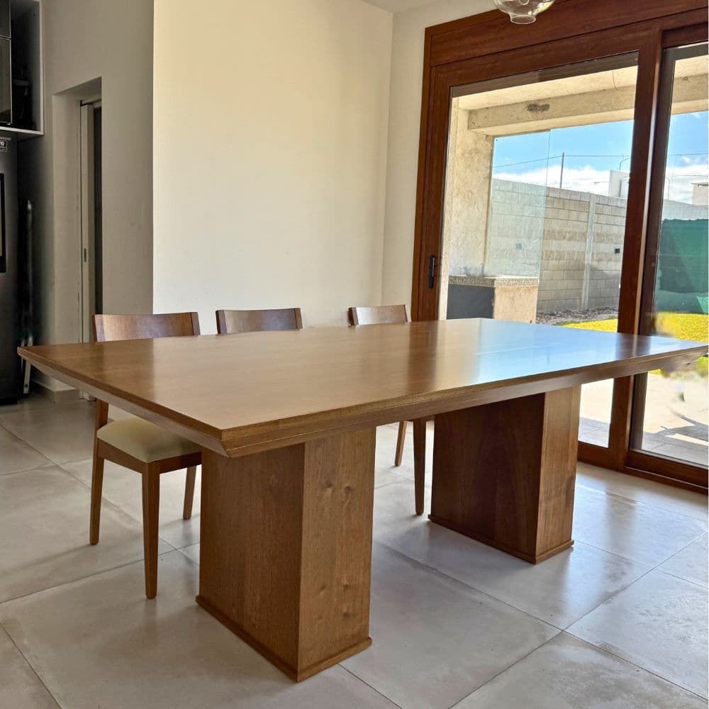 Mesa madera comedor Moderna Yoco - SILVINA C Mesa madera comedor Moderna Yoco - SILVINA C