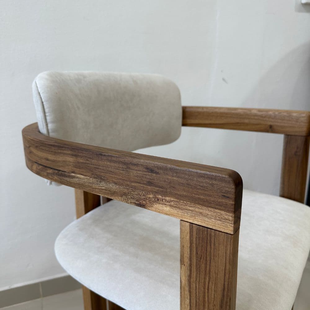 Silla comedor madera Petiribí diseño Loy - SILVINA C21 (1) Silla comedor madera Petiribí diseño Loy - SILVINA C21 (1)